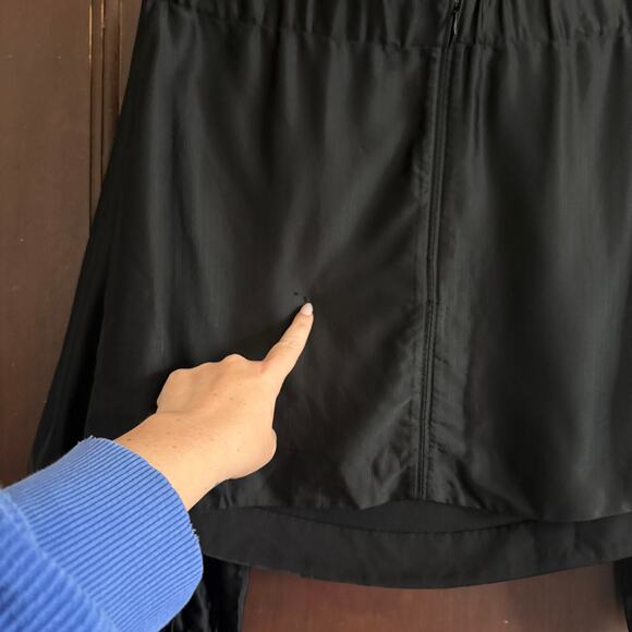 ELIZABETH and JAMES | Black Satin Nolita Off the shoulder Blouse | Medium - Picture 5 of 6